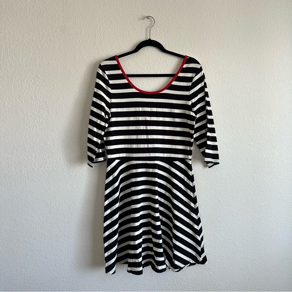 Black and White Striped Dress with Red Trim